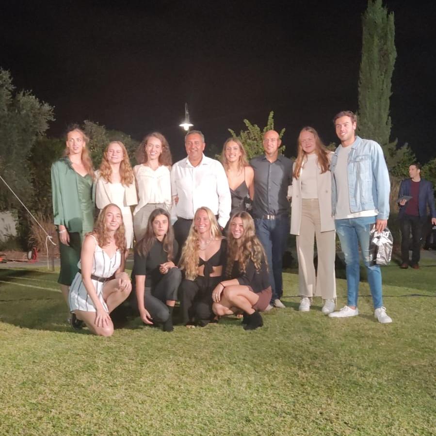 מימין: מתן רודיטי, אנסטסיה גורבנקו ומיקי חליקה. ערב הגאלה | צילום: ארן הרשלג