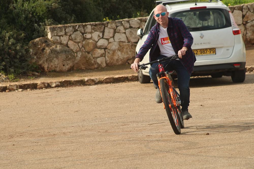 שרון פירסט